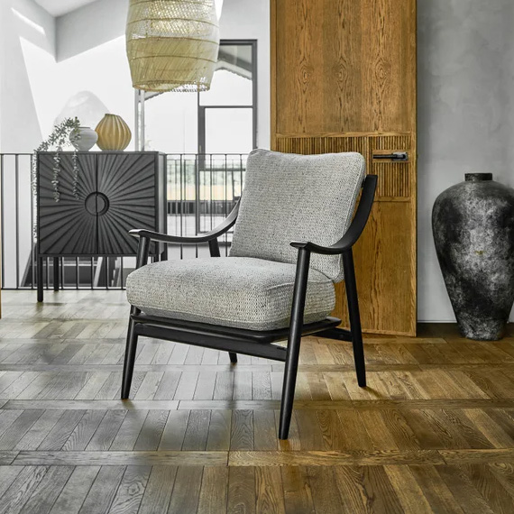 Marino--0700--chair--galleryLifestyle-1--Ash--BK